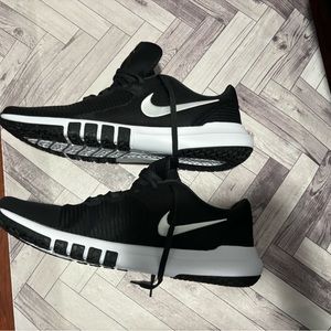 Size 13 Nike tennis shoes *brand new*